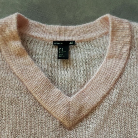 Pink Sweater - Picture 4 of 5